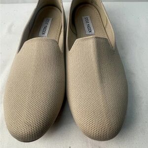 Steve Madden Tan Sabin Woven fabric Slip On Flat Loafers Size 7.